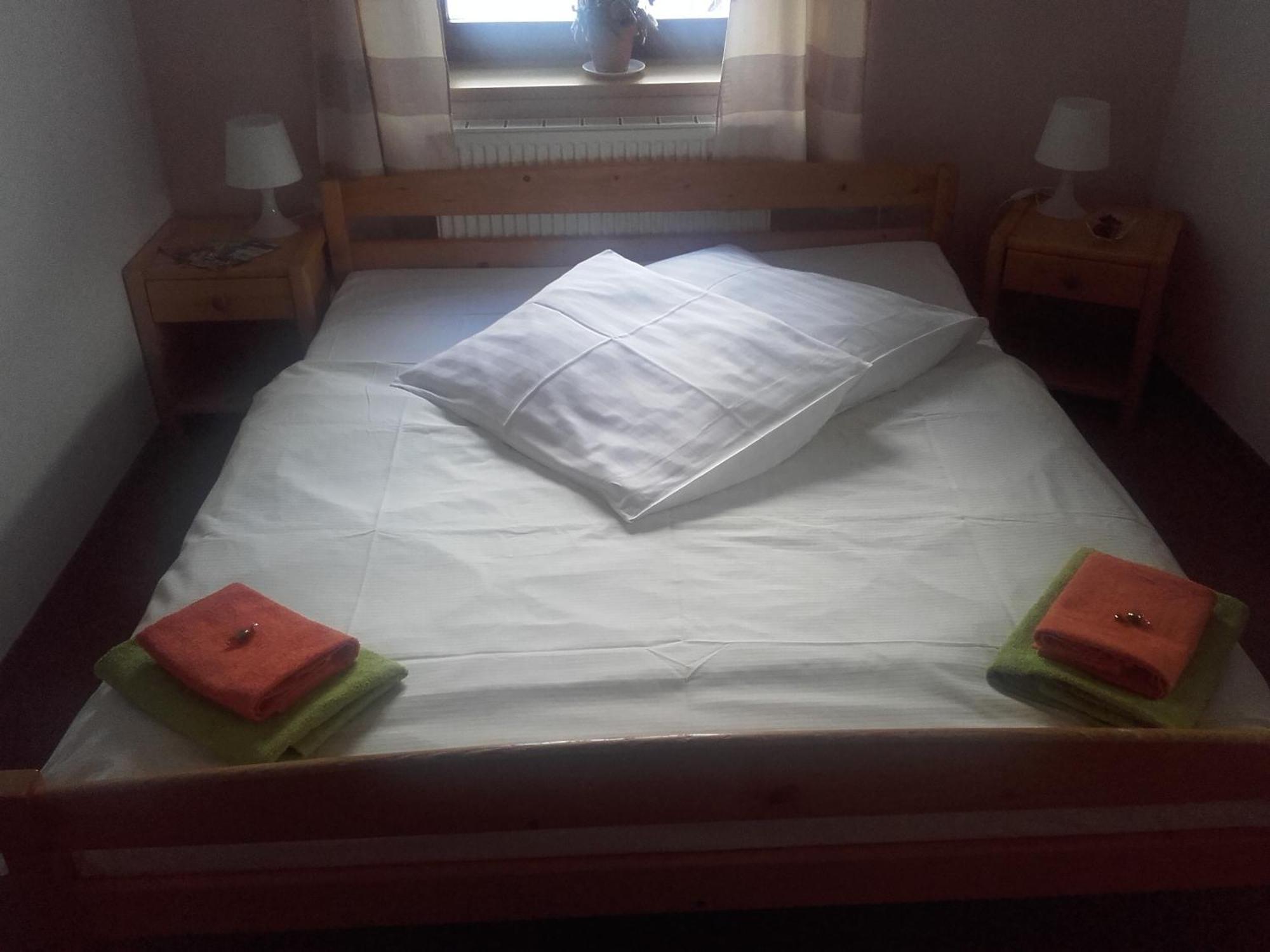 Hotel Anna 哈拉霍夫 外观 照片